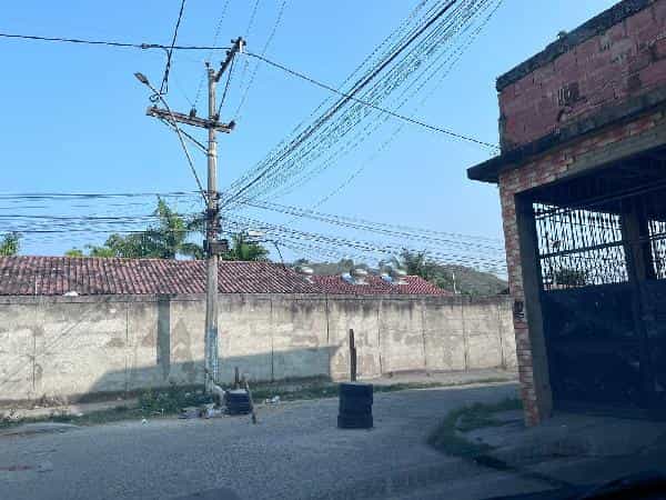 Foto BARRO VERMELHO