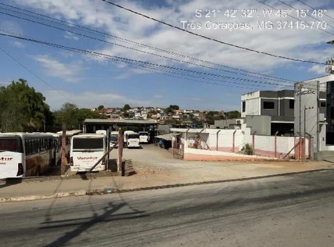 TRES CORACOES - JARDIM PARAISO