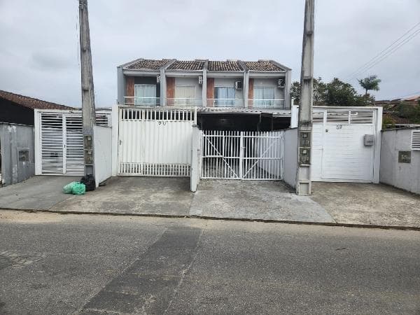 RESIDENCIAL MARIA LENOR