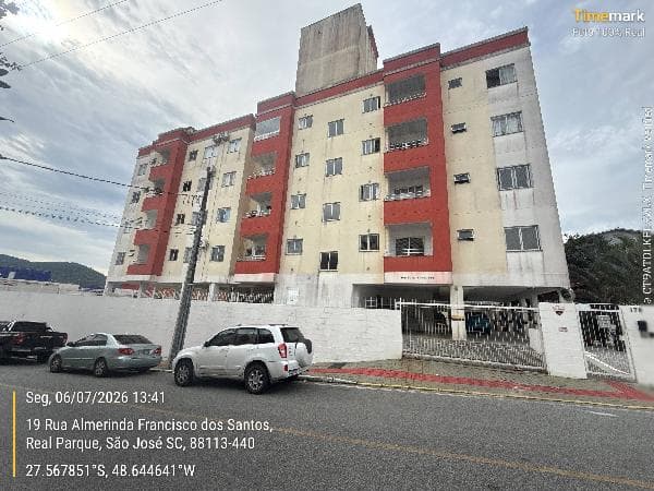 RESIDENCIAL ELZA BONECHER