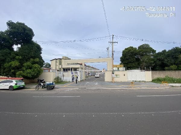 COND VILLAGE DO BOSQUE I