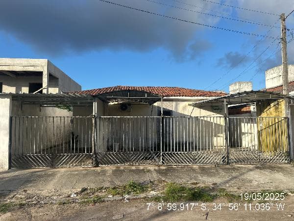 COND RES PEQUENA DE OURO II