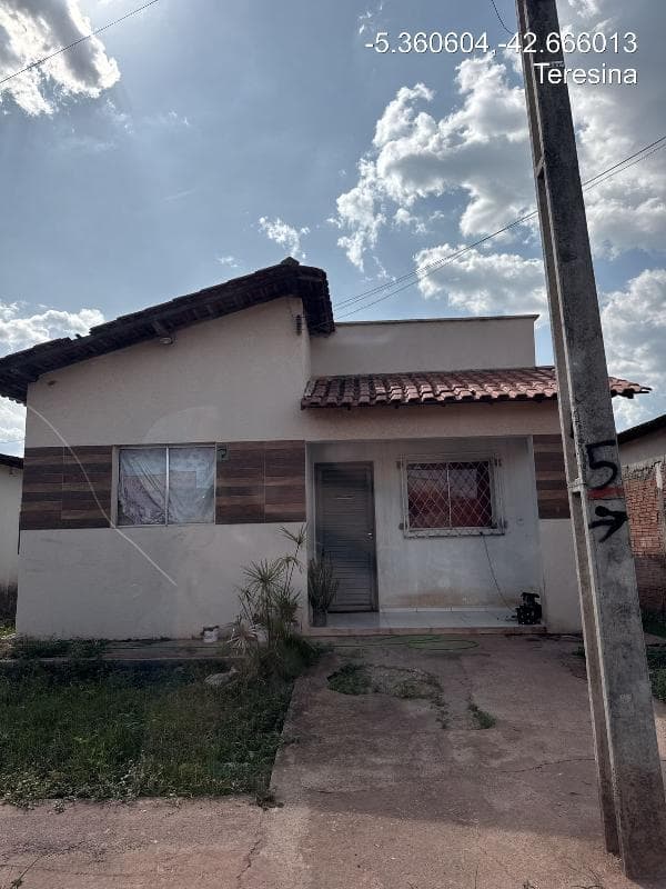 CASA RES UNIFAMILIAR