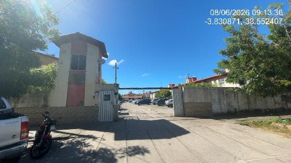 CONDOMÍNIO RESIDENCIAL QUARTZO