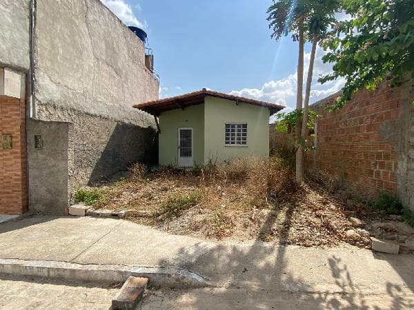LOT VIANA & MOURA INHUMAS
