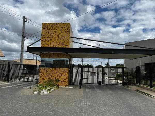 CONDOMINIO PARQUE IPE AMARELO